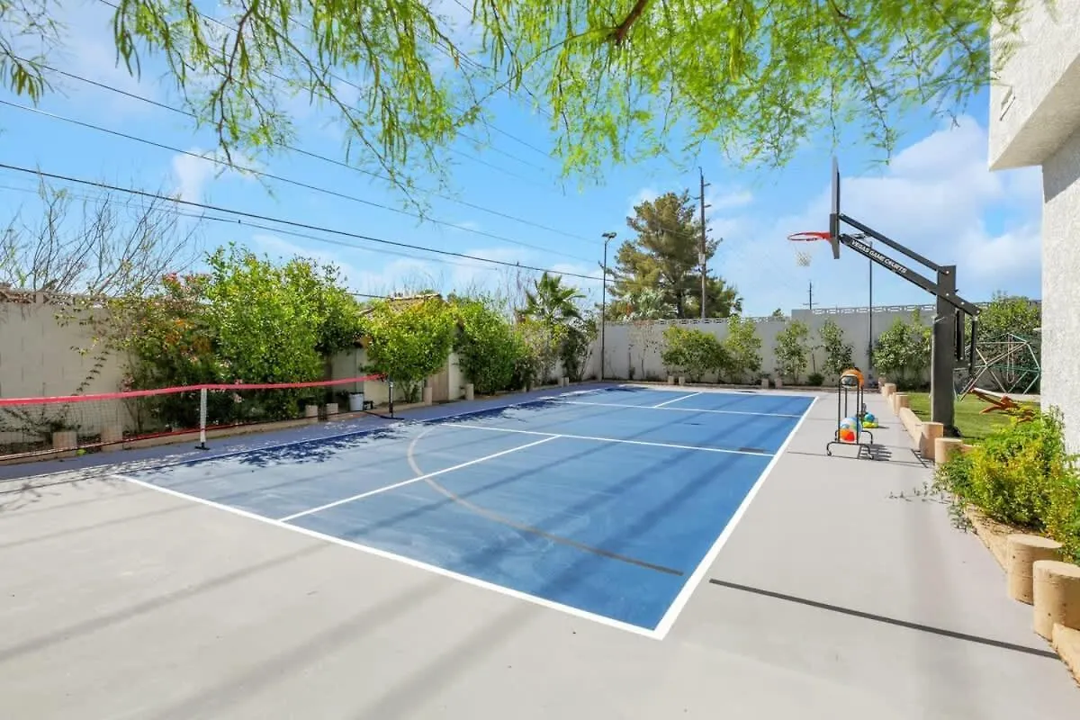 Vila Ultimate Family Getaway Pickleball Heated Pool Las Vegas
