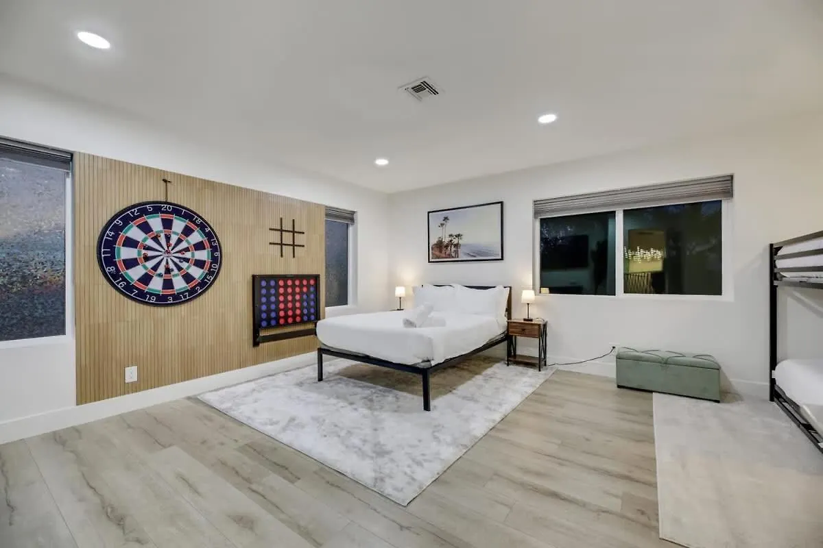 Ultimate Family Getaway Pickleball Heated Pool Las Vegas USA