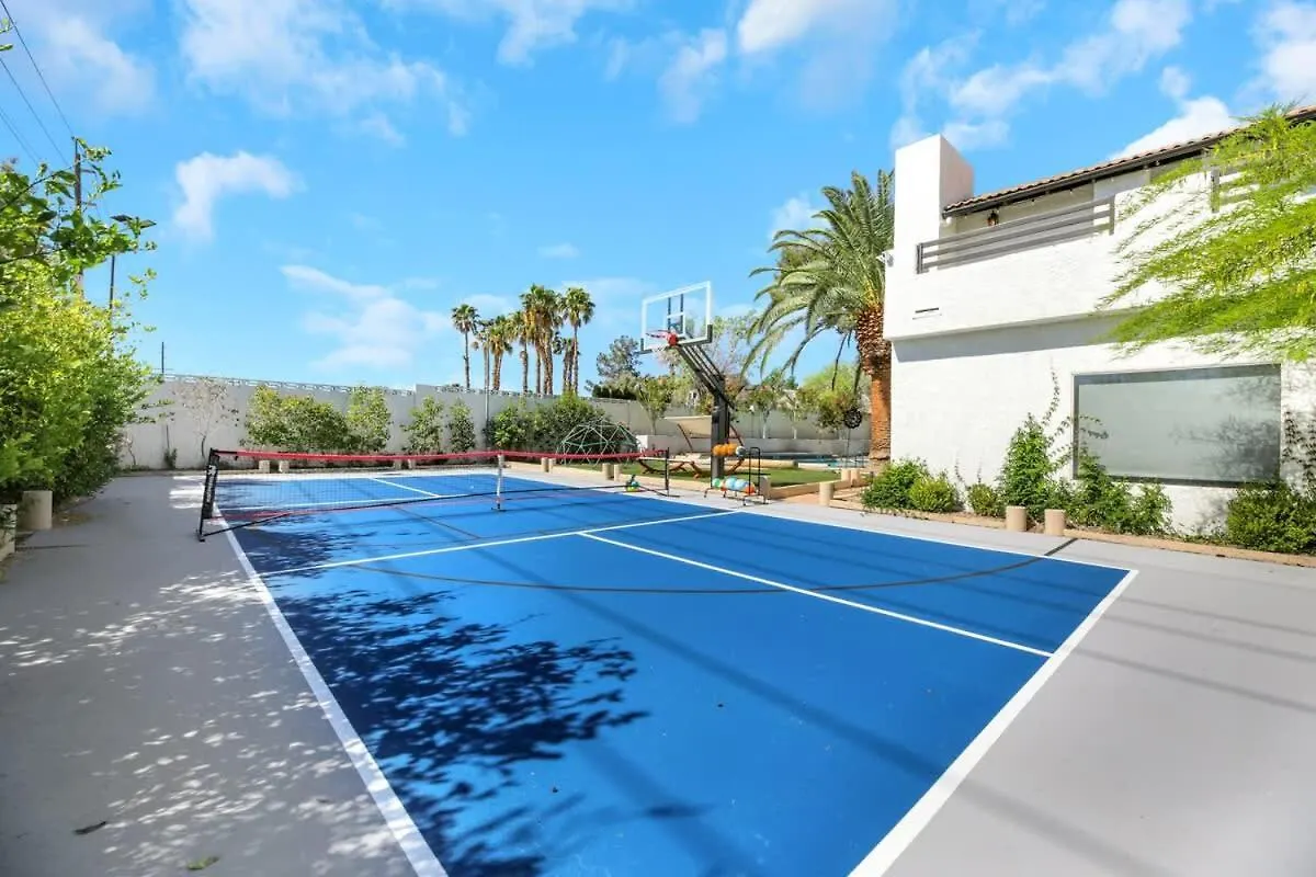 Ultimate Family Getaway Pickleball Heated Pool Las Vegas Villa