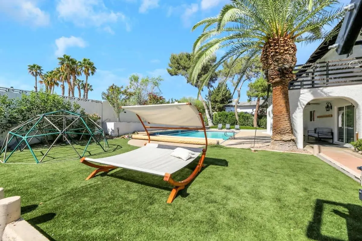 Ultimate Family Getaway Pickleball Heated Pool Las Vegas 0*,  États-Unis
