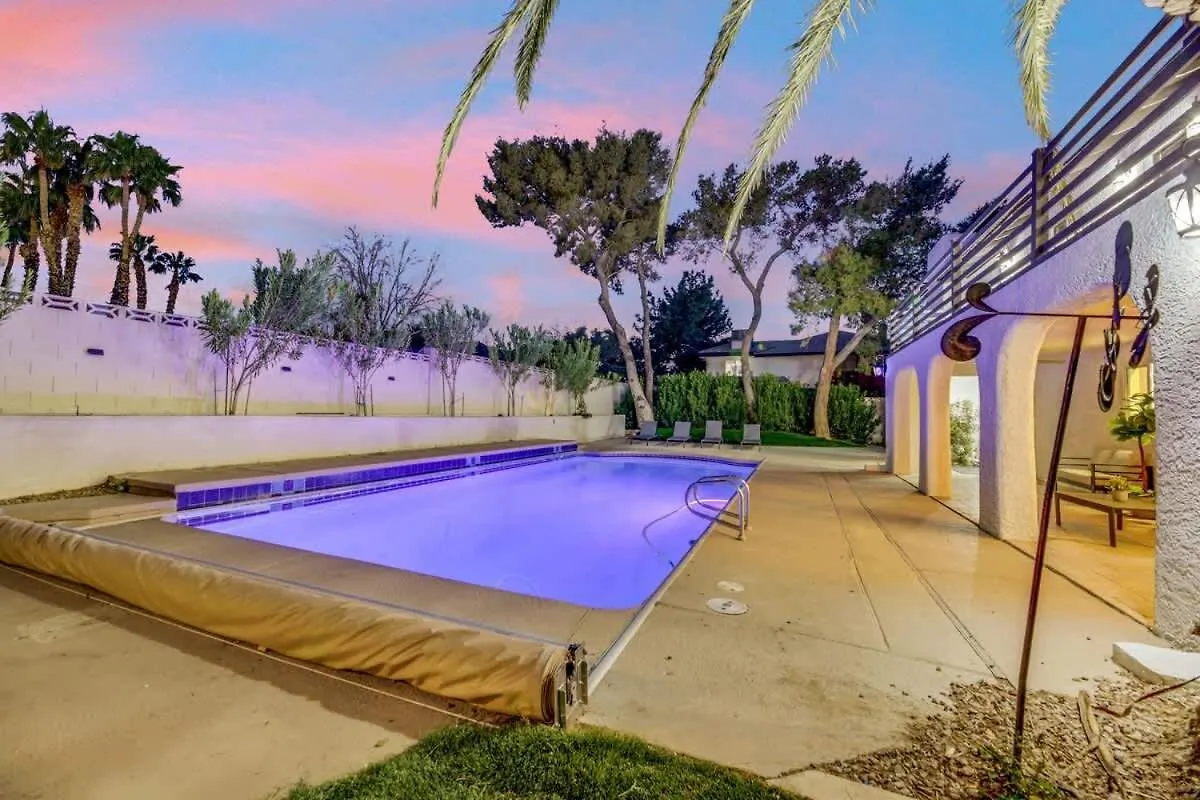 Ultimate Family Getaway Pickleball Heated Pool Las Vegas Villa