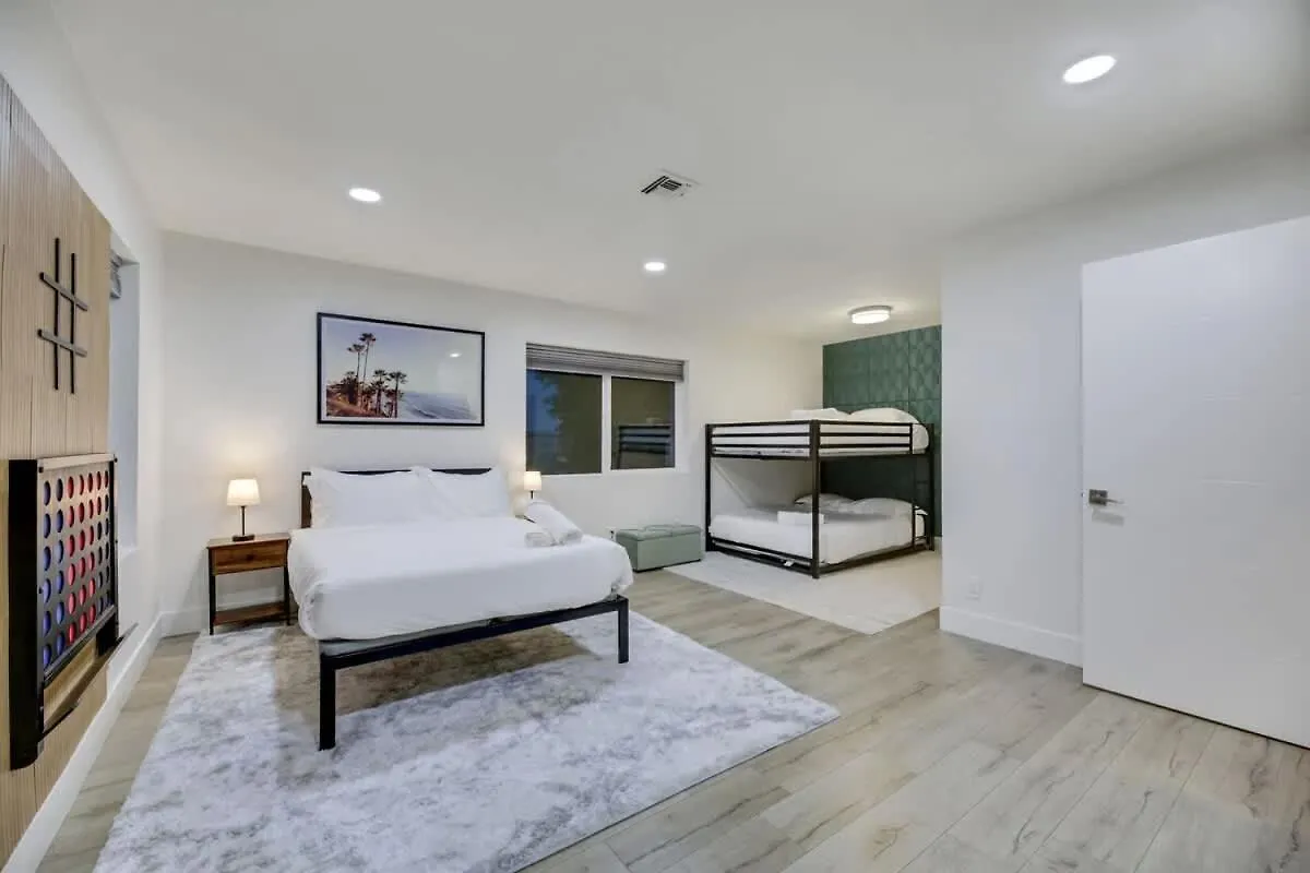 Ultimate Family Getaway Pickleball Heated Pool Las Vegas 0*,  États-Unis