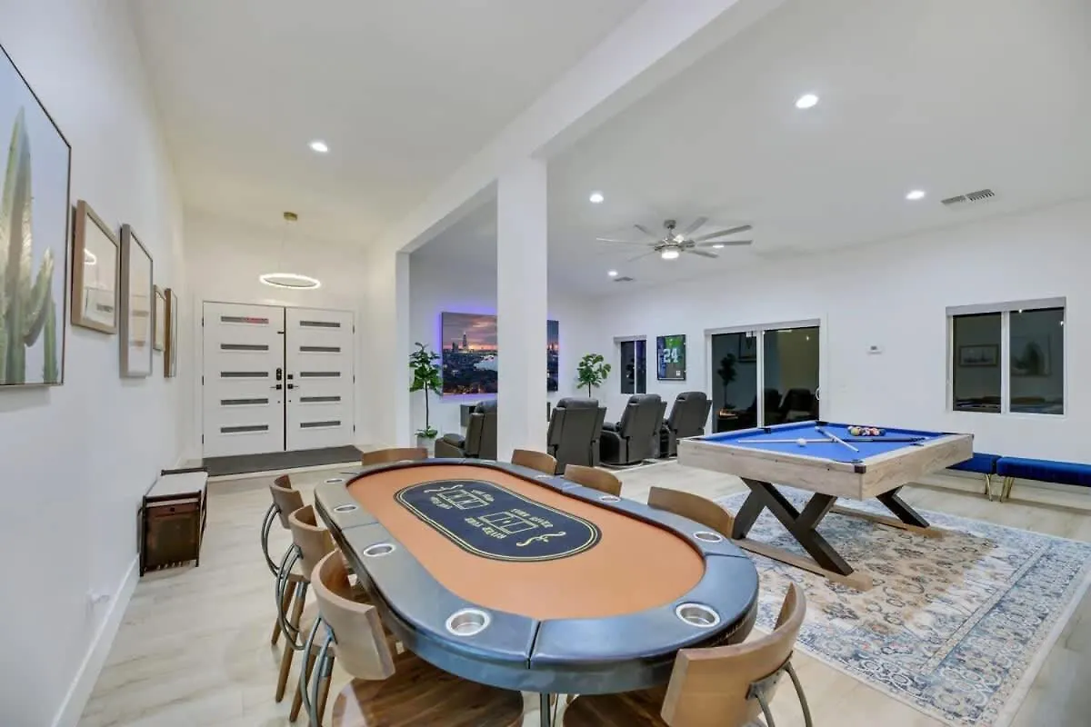 Villa Ultimate Family Getaway Pickleball Heated Pool Las Vegas