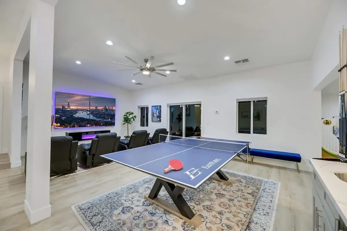 Villa Ultimate Family Getaway Pickleball Heated Pool Las Vegas
